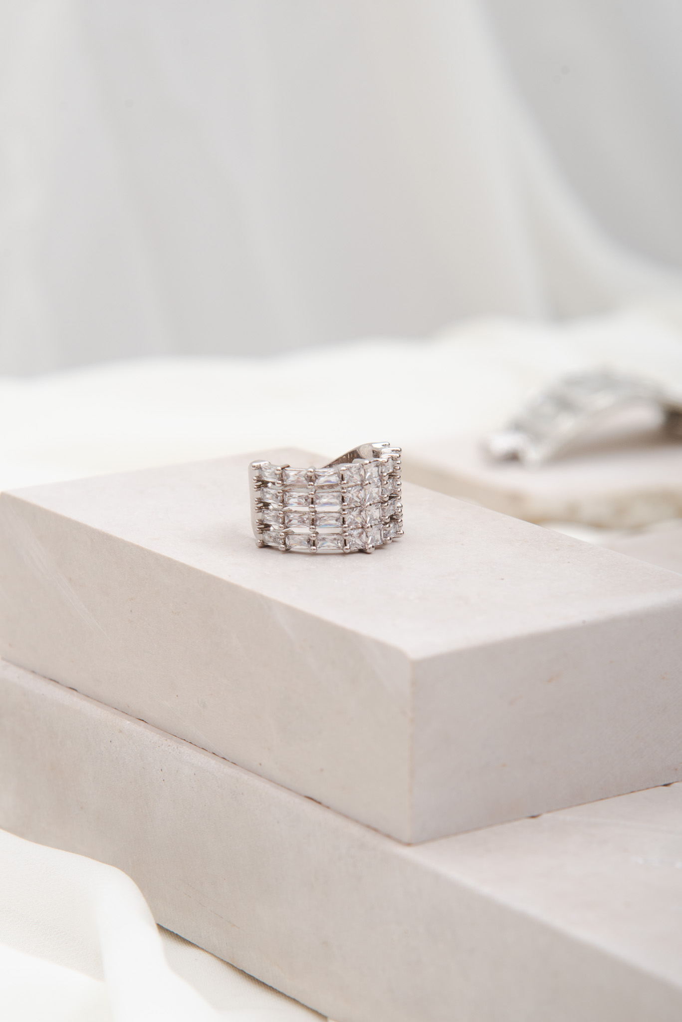 Classy Silver Tone Full Of Clear Crystals - Image 4