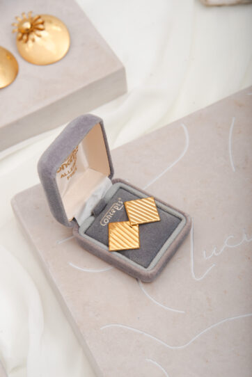 Vintage CONCEPTS Gold Ribbed Rectangle Earrings