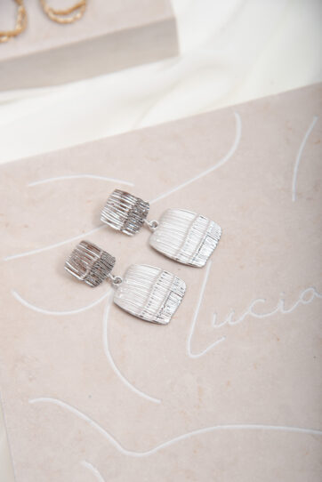 Vintage Textured Silver Tone Dangling