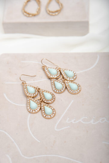 Retro Sage Green Dangling Earrings