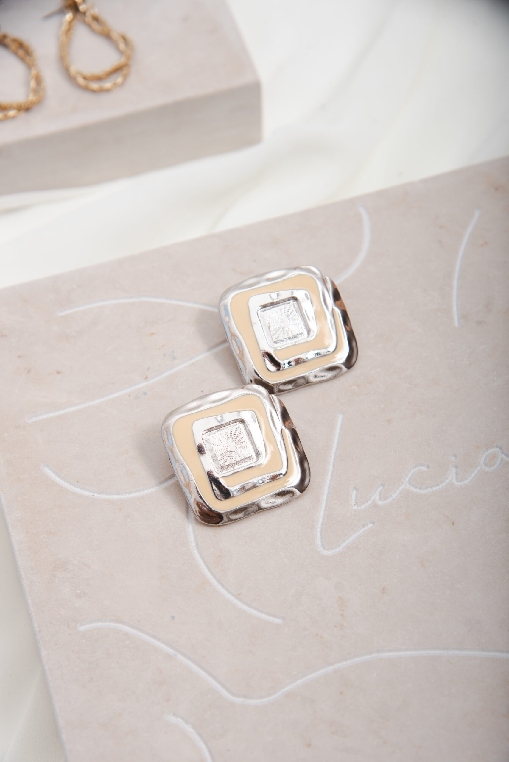Vintage Silver Tone & Cream Earrings - Image 2