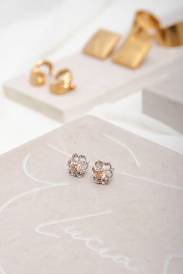 Small Flower With Pink Rhinestones Earrings